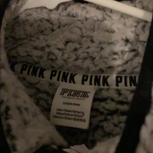 VS Pink 1/2 zip sweater fuzzy grey/white - Picture 2 of 3